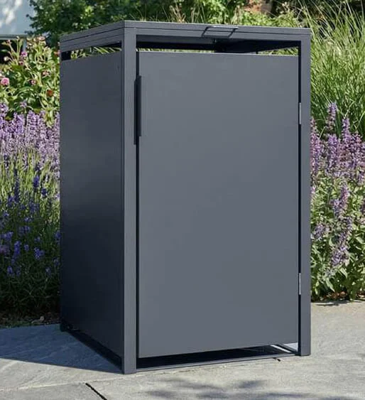 BinScaping containerombouw in antraciet, opstelling met vier modules tegen natuurstenen muur